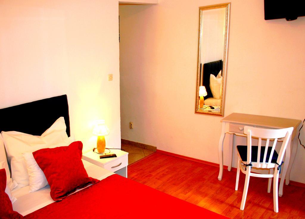 Rooms And Apartments Emily Split Zewnętrze zdjęcie